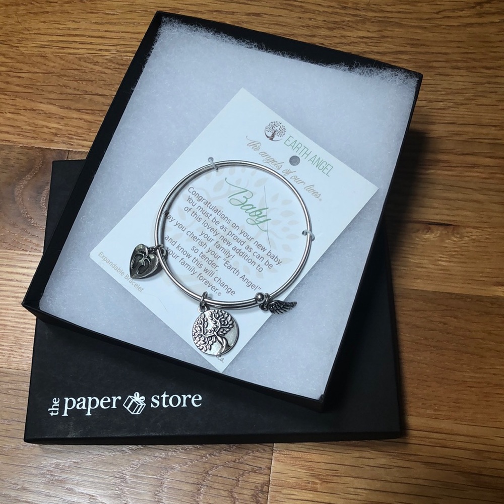 NWT Earth Angel Bracelet for New Mom